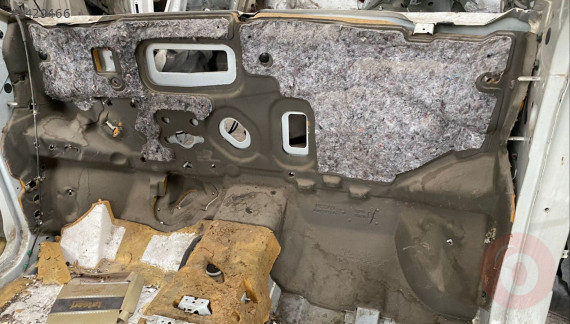 67900-4EA5A nissan qashqai 2016 J11 göğüs yalıtım süngeri