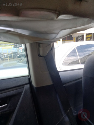 Toyota Auris Sol Kapı Direk Üst Plastik 2013-2018