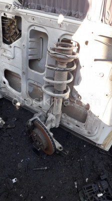 nissan vanetta  akis taşıyıcı  amortisör