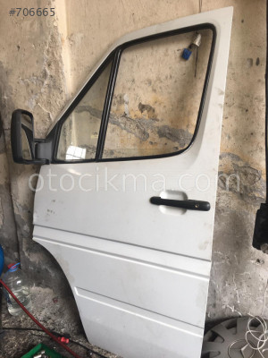 mercedes sprinter 313 çıkma sol ön kapı