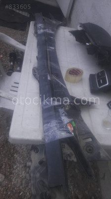 RENAULT MEGANE 4 CAM ÖNÜ IZGARASI  TAKIM