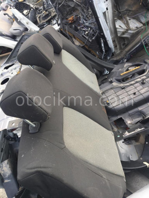 Fiat Egea arka koltuk hatasız orjinal çıkma