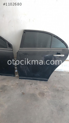 2004/8 TOYOTA AVENSİS HATSIZ ORJİNAL ÇIKMA SOL ARKA KAPI