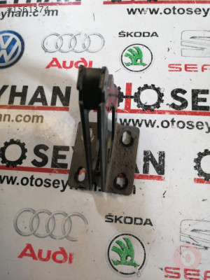 4B9886177K volkswagen passat B5 arka koltuk bağlantı demiri
