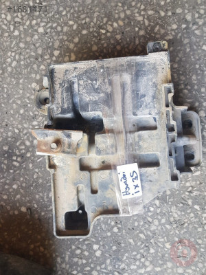 Hyundai İX35 Akü Alt Ayağı Hatasız Orjinal Çıkma