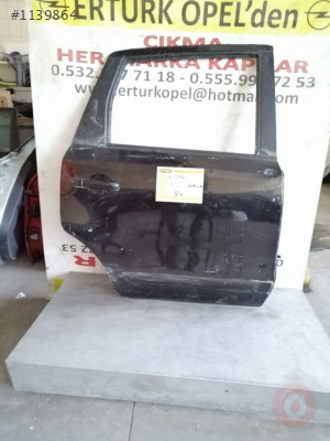 Nissan sağ arka kapı