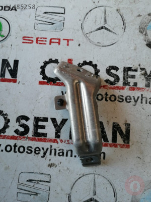 1K1857954 vw caddy göğüs demiri bağlantı ayağı sağ