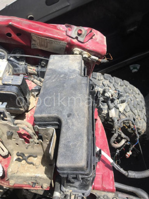 TOYOTA HİLUX REVO ÇIKMA ORJİNAL SİGORTA KUTUSU