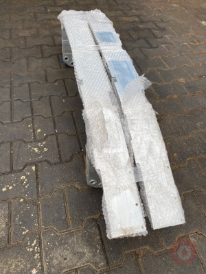 BMW F30 3SERİSİ SIFIR ORJİNAL TAMPON DEMİRİ 7275178