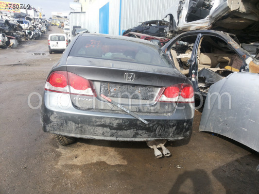 HATASIZ KESME ARKA 2011 HONDA CİVİC.