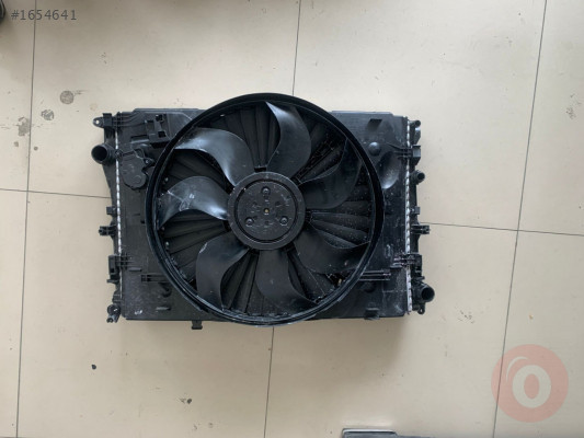 MERCEDES W205 RADYATÖR FANI A0999067800