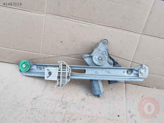 FORD FOCUS SAĞ ARKA KAPI CAM MOTORU