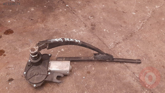 peugeot 107 çıkma arka silecek motoru