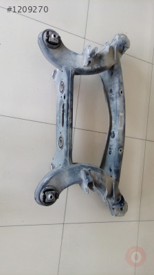 Mercedes Cla alt travers A2183500502