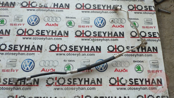 8W2816720 audi a4 a5 sağdan direksiyon klima borusu