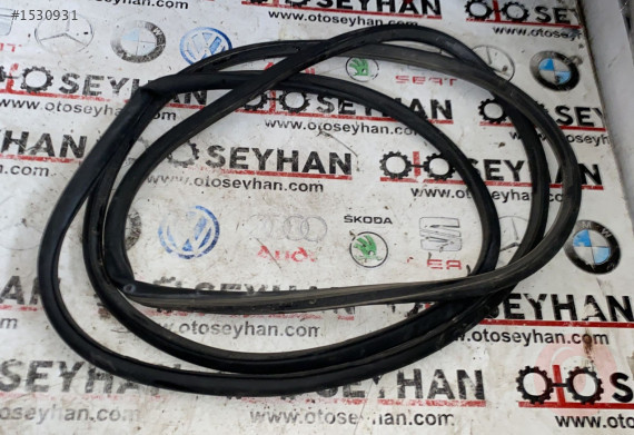 volkswagen tiguan 2012 sağ arka kapı çerçeve toz lastiği