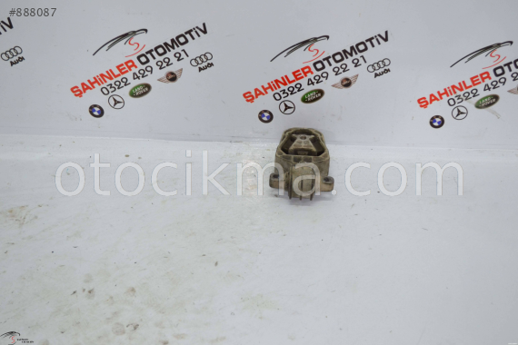 2015 MERCEDES A SERİSİ W176 MOTOR KULAĞI A2462401209