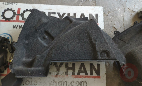 5K6867427B vw golf 6 sol bagaj halısı