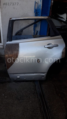 çıkma nissan Qashqai sol arka kapı