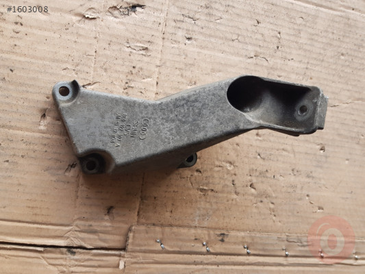 AUDİ A4 MOTOR KULAGI BRAKETİ SOL 8E0199307A