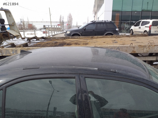 Mitsubishi Carisma kesme tavan hatasız
