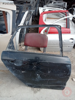 2012-2013 Citroen C4 çıkma sağ arka  kapı