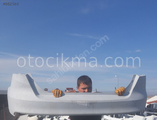 FORD FOCUS 4 ARKA TAMPON SIFIR YENİ ORJİNAL