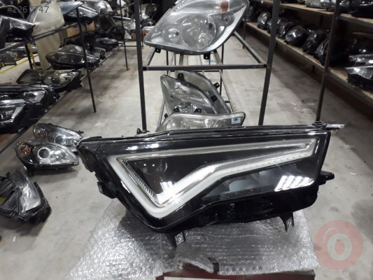 2021 SEAT ATECA SAĞ LED FAR 3750TL