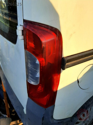 2009 model peugeot bipper 1.4 hdi çıkma sağ stop lambası