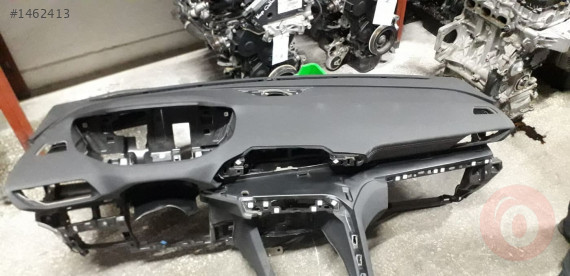 PEJO  3008  ÇIKMA  ÖN  GÖĞÜS TORPİDO LİDER PEUGEOT