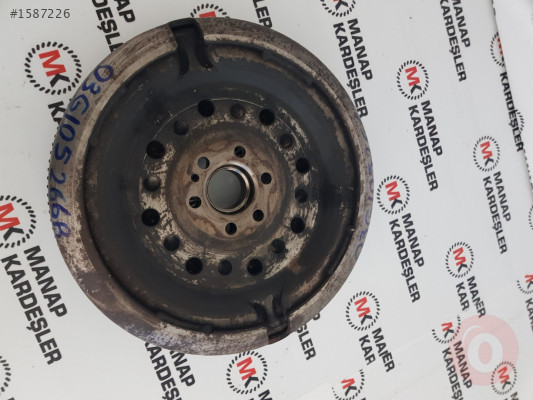 GOLF5 VOLANT 03G105266B 03G105266BM