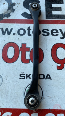 8W0501530D audi a4 sedan 17 sağ arka taşıyıcı denge kolu