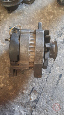 renualt r19 1.4 çıkma şarj dinamosu