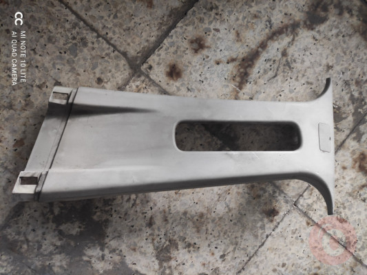 FORD FİESTA İÇ ORTA ÜST DİREK PLASTİGİ