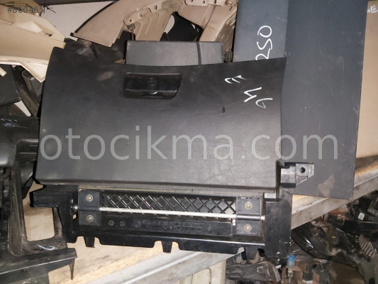 BMW E46 3.20 TORPİDO KAPAĞI GÜÇMANLAR OTO