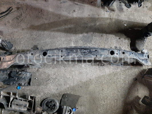 BMW X5 ÖN TAMPON DEMİRİ ÇIKMA PARÇA
