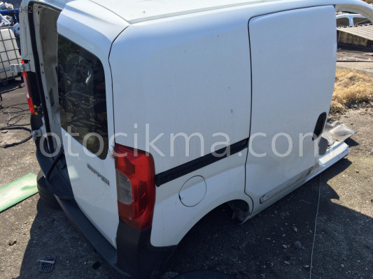 Peugeot Bipper Fiorino sağ arka çamurluk orjinal çıkma