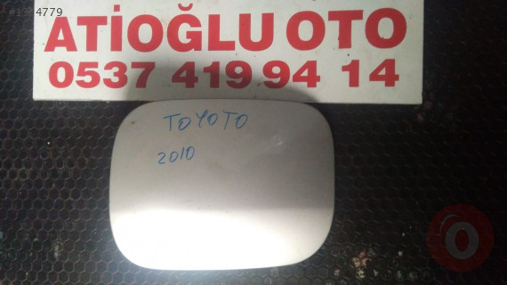 Toyota Corolla Depo Kapağı Orjinal 2010