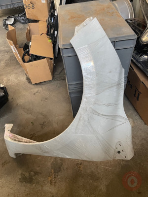 RENO CLİO 4 SOL ÖN ÇAMURLUK HATASIZ BOYASIZ ORJİNAL ÇIKMA