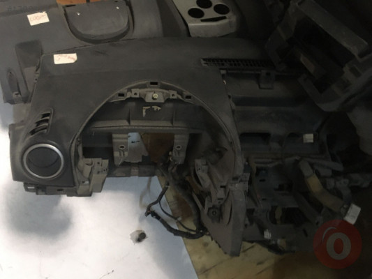 Mazda 3 Sağ Üfleme Izgarası Hatasız Orjinal Çıkma