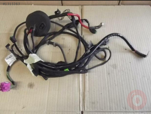 AUDİ A4 01-05 SİLECEK MOTORU ELEKTİRİK TESİSATI 8E1971271E