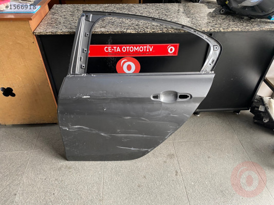FİAT EGEA SOL ARKA KAPI ÇIKMA ORJİNAL FÜME