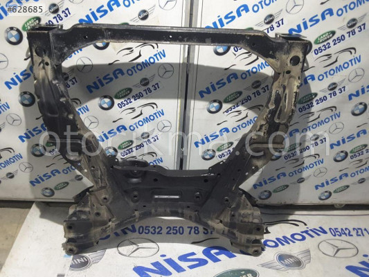 MERCEDES VİTO W447 MOTOR TRAVERSİ ÖN ÇEKİŞLİ A4476200288