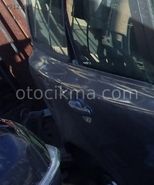2005 VOLVO V50 ORİJİNAL SAĞ ARKA KAPI KOLU.