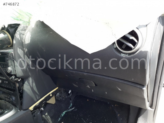 2001 MODEL NİSSAN QASHQAİ  DOLU TORPİDO ÇIKMA.