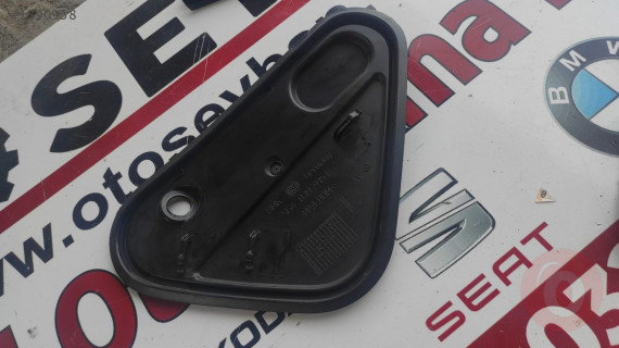 5G4839915E vw golf 7 arka sol kapı kapak