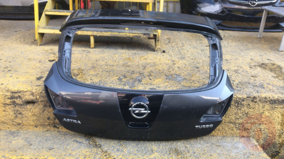 Opel astra j hb arka bagaj kapağı çıkma