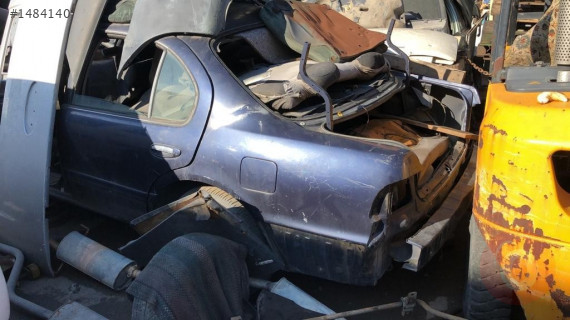 NİSSAN MAXİMA DEPO KAPAĞI 1990-1998 MODEL