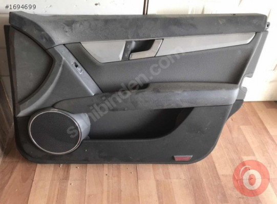 ŞAHİNOĞLU OTOÇIKMADAN MERCEDES C180 AMG SAĞ ÖN KAPI DÖŞEMESİ