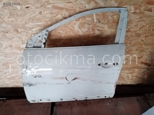 RENAULT FLUENCE SOL ÖN KAPI BEYAZ AZ HASARLI